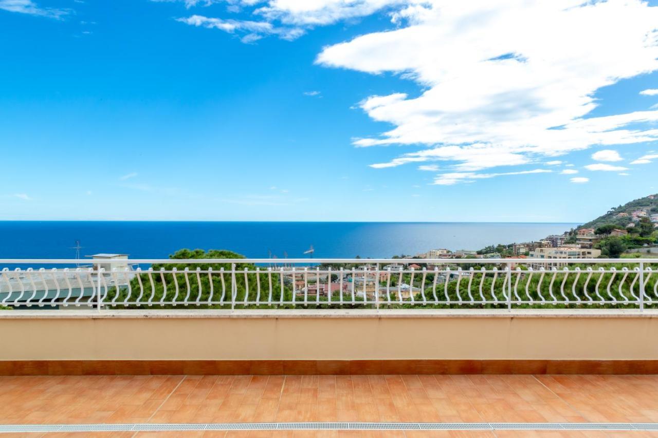 168B - La Terrazza Sul Mare, Casa A 10 Minuti Da Spiaggia, Parcheggio Privato Gratis Σαν Ρέμο Εξωτερικό φωτογραφία