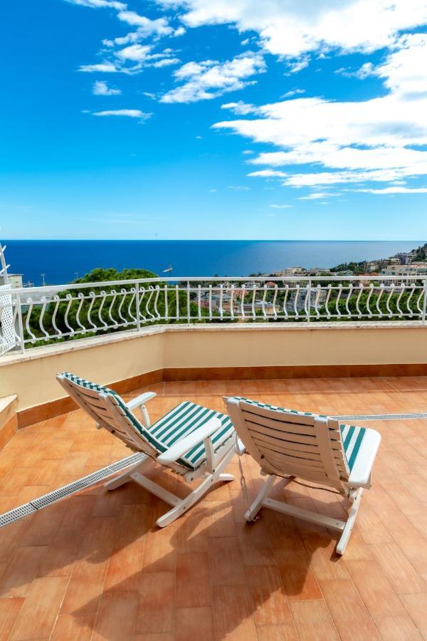 168B - La Terrazza Sul Mare, Casa A 10 Minuti Da Spiaggia, Parcheggio Privato Gratis Σαν Ρέμο Εξωτερικό φωτογραφία